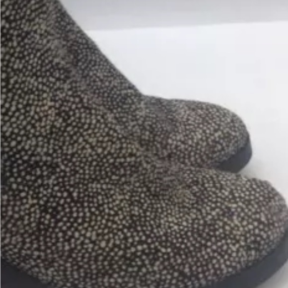 Final price-Closing💕New Uggs Camden Exotic Chelsea boot - Picture 9 of 13